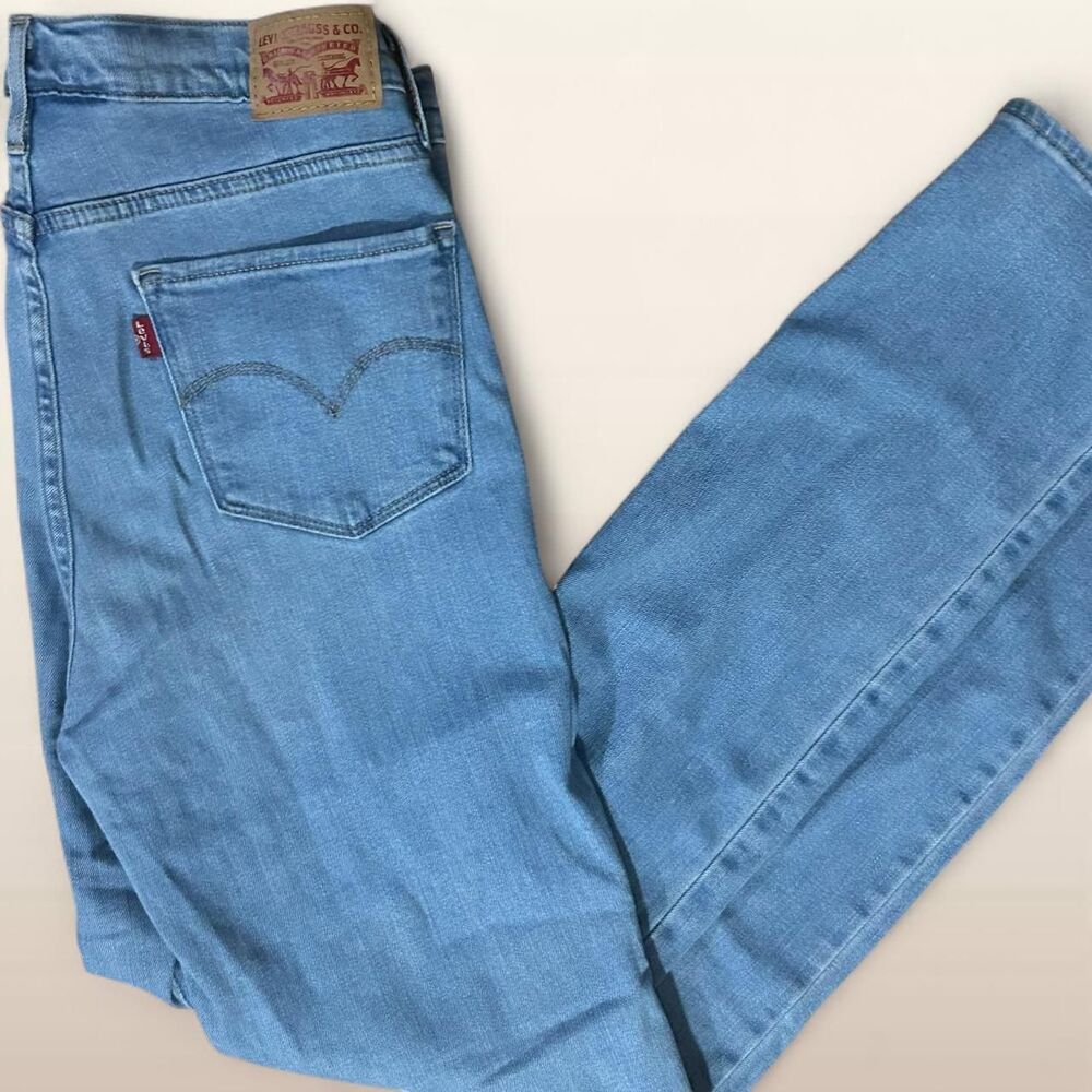 Levi-s Women's Blue Jeans